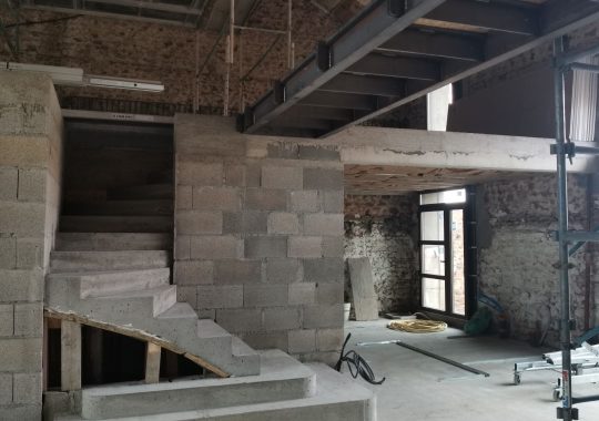 Réalisation de plan pour un maçon concernant un escalier béton et visuels 3d pour le client